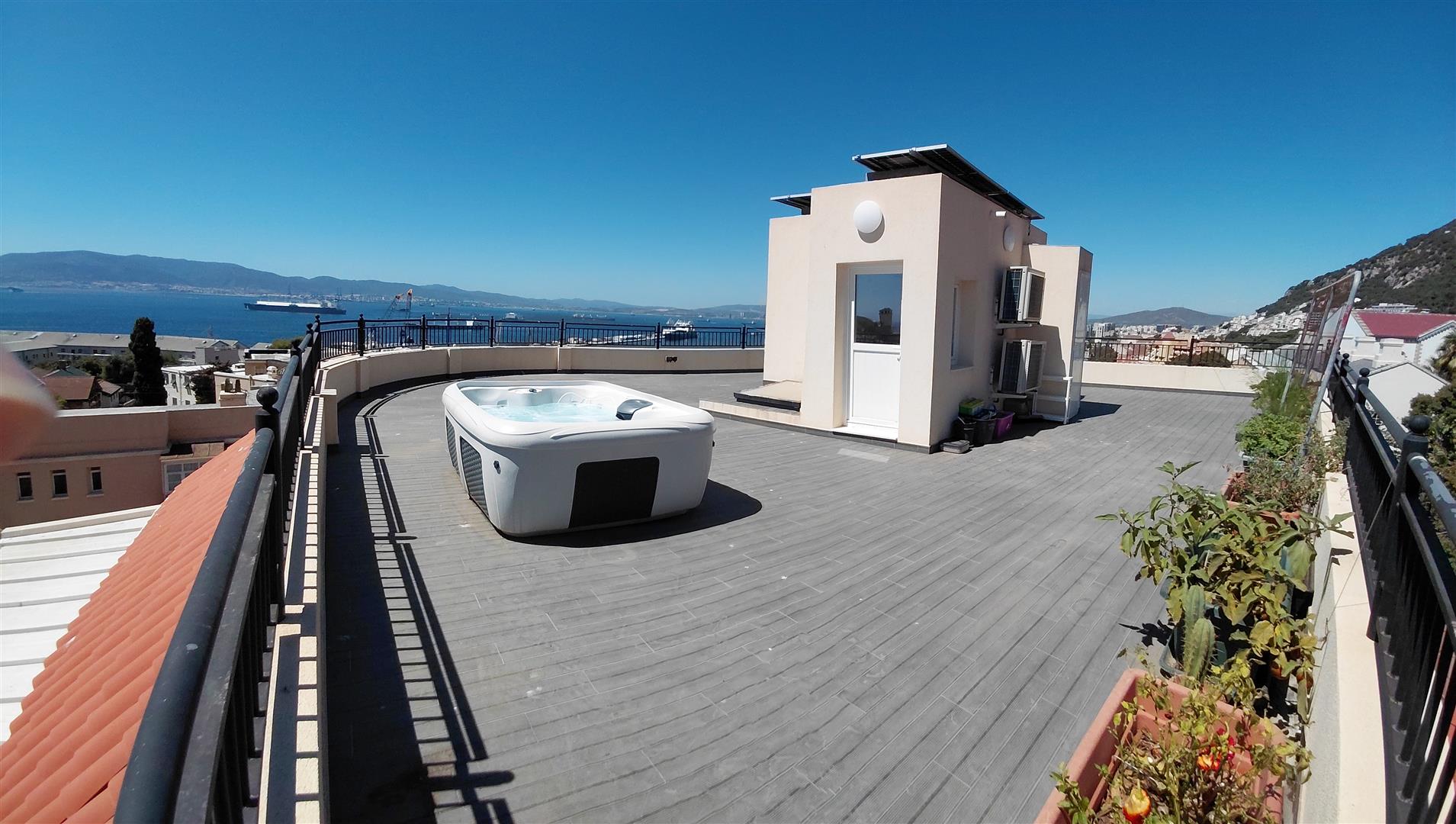 Image of Apartment - 3 Bedrooms - 2 Bathrooms for Rental in South District-Gibraltar, Image 6